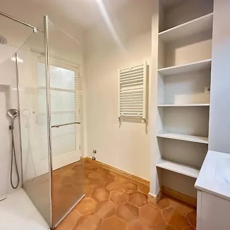 Apartament Ybh Pracer 19, D *